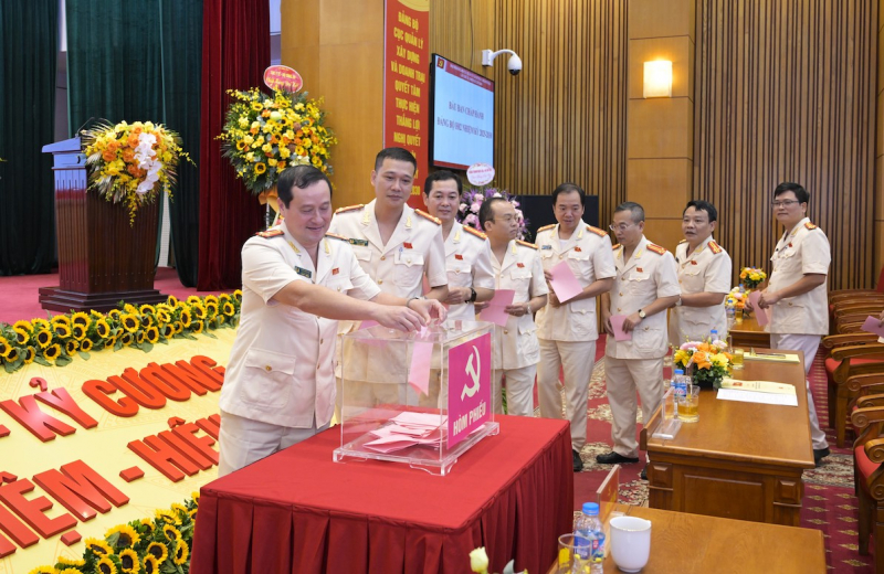 Giải quyết hiệu quả công tác quản lý nhà nước về xây dựng và doanh trại trong CAND -1