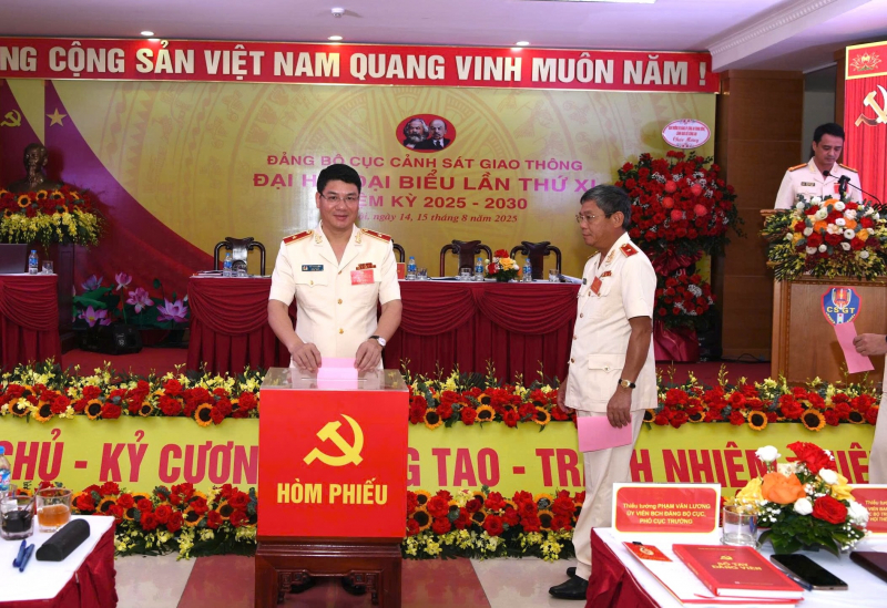 c08 bo phieu.jpeg -0