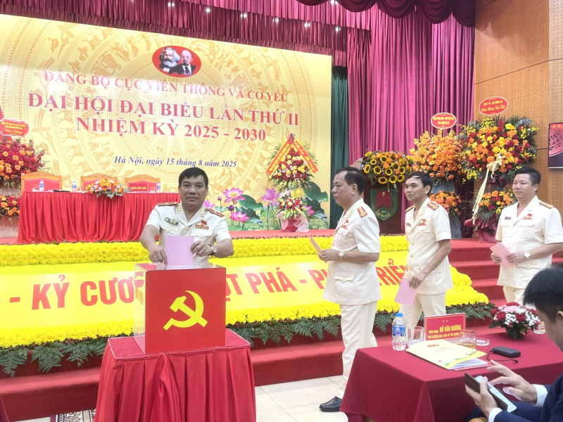 Đại hội Đảng bộ Cục Viễn thông và cơ yếu -0