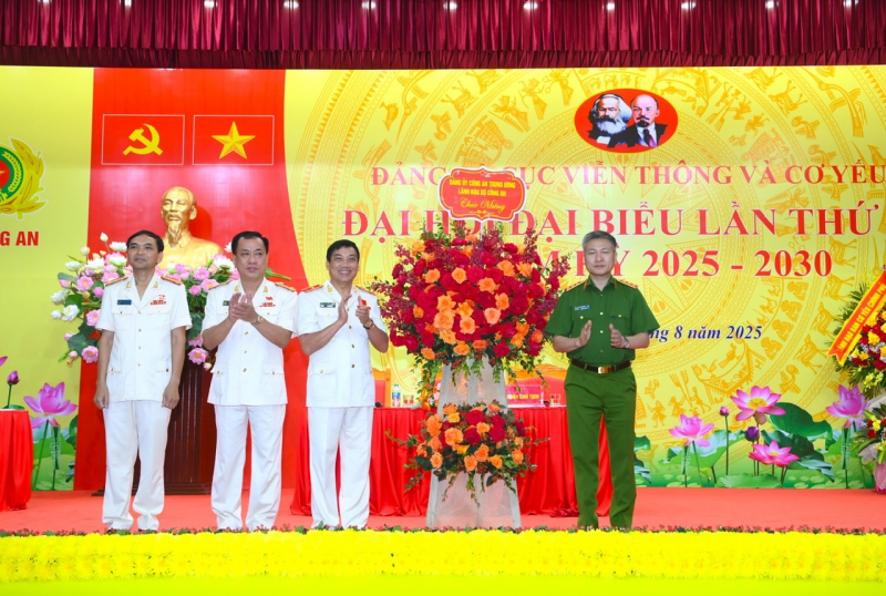 Đại hội Đảng bộ Cục Viễn thông và cơ yếu -0