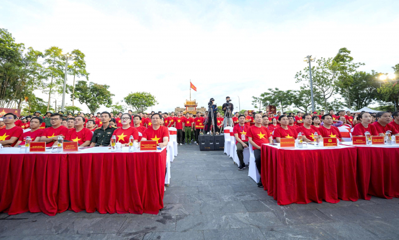 Khai mạc Chương trình 