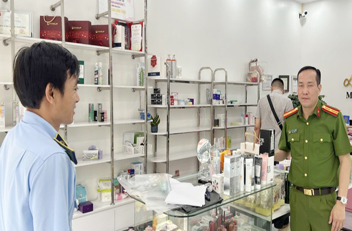 Khi mỹ phẩm được quảng cáo có công dụng như thuốc chữa bệnh -0