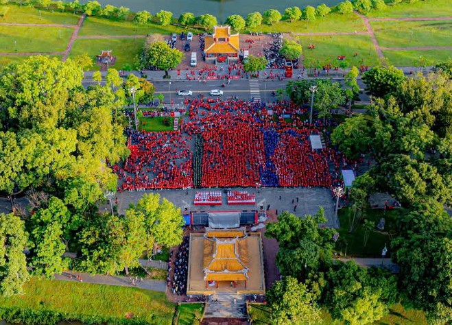 Khai mạc Chương trình 