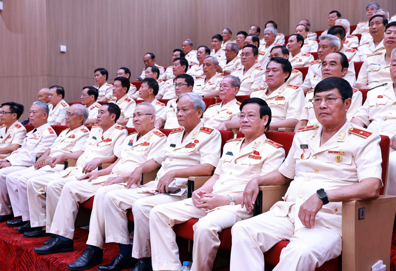 Điều quý giá, thiêng liêng nhất là CAND được Đảng và nhân dân tin yêu -0