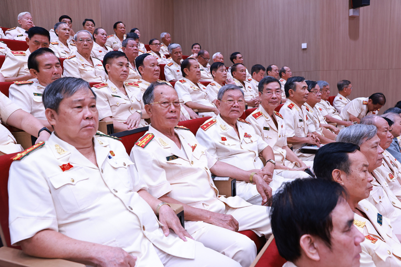 Điều quý giá, thiêng liêng nhất là CAND được Đảng và nhân dân tin yêu -1