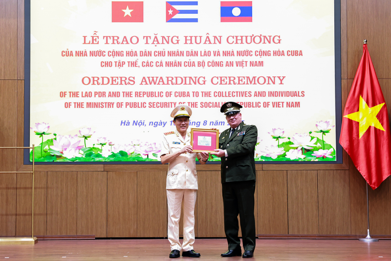 Dấu ấn quan hệ đặc biệt Việt Nam – Lào – Cuba trong ngày hội truyền thống CAND -0