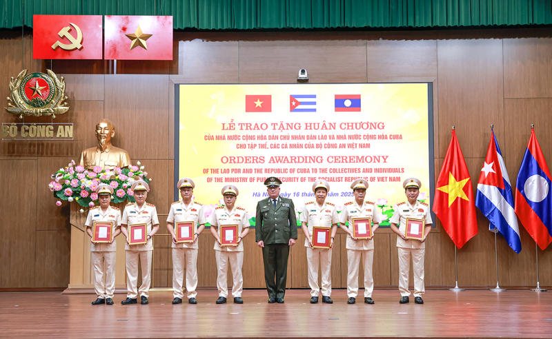 Dấu ấn quan hệ đặc biệt Việt Nam – Lào – Cuba trong ngày hội truyền thống CAND -0