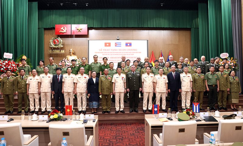 Dấu ấn quan hệ đặc biệt Việt Nam – Lào – Cuba trong ngày hội truyền thống CAND -0