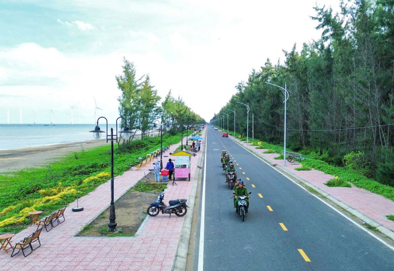 Công an phường Trường Long Hòa giữ vững an ninh trật tự, góp phần phát triển kinh tế ven biển -0