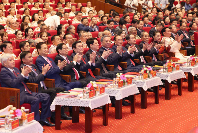 Khi xương sống thẳng, cơ bắp khỏe và trái tim ấm, CAND sẽ vượt qua mọi thử thách -0