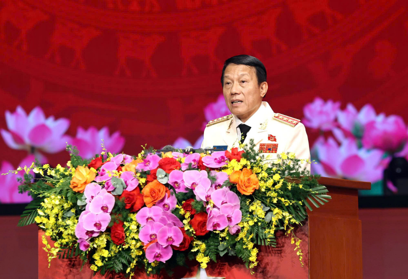 Tổng Bí thư Tô Lâm trao Huân chương Sao Vàng - phần thưởng cao quý nhất tặng Bộ Công an -0