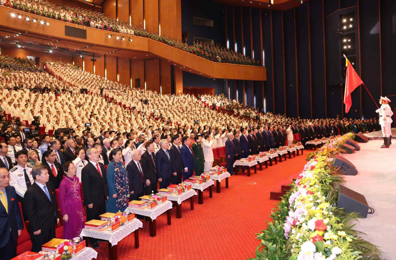 Khi xương sống thẳng, cơ bắp khỏe và trái tim ấm, CAND sẽ vượt qua mọi thử thách -0