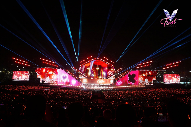 ha noi dai le 14.8.jpg -0