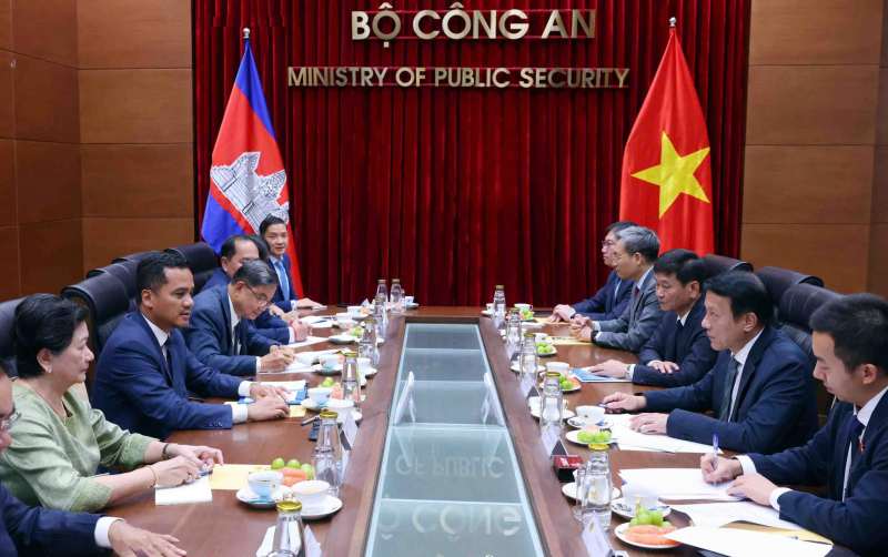 Thắt chặt quan hệ hợp tác giữa Bộ Công an Việt Nam và Bộ Nội vụ Campuchia -0