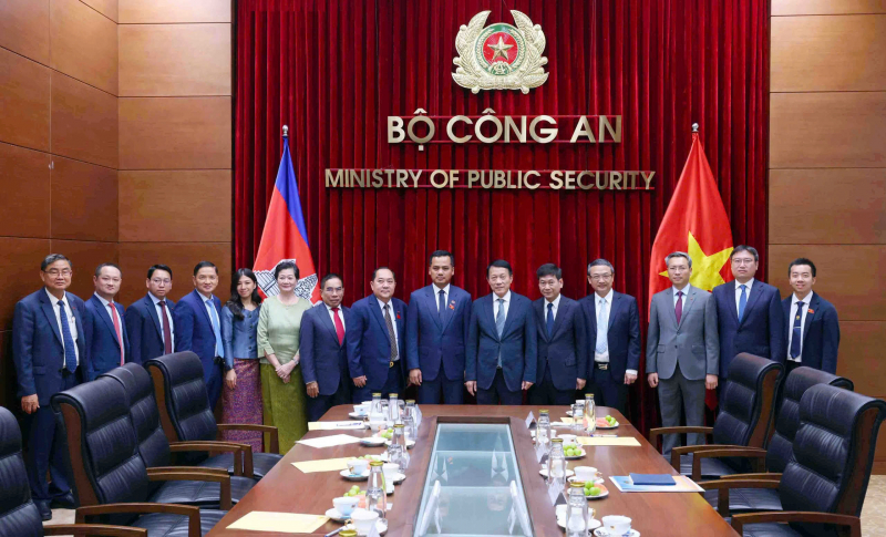 Thắt chặt quan hệ hợp tác giữa Bộ Công an Việt Nam và Bộ Nội vụ Campuchia -0