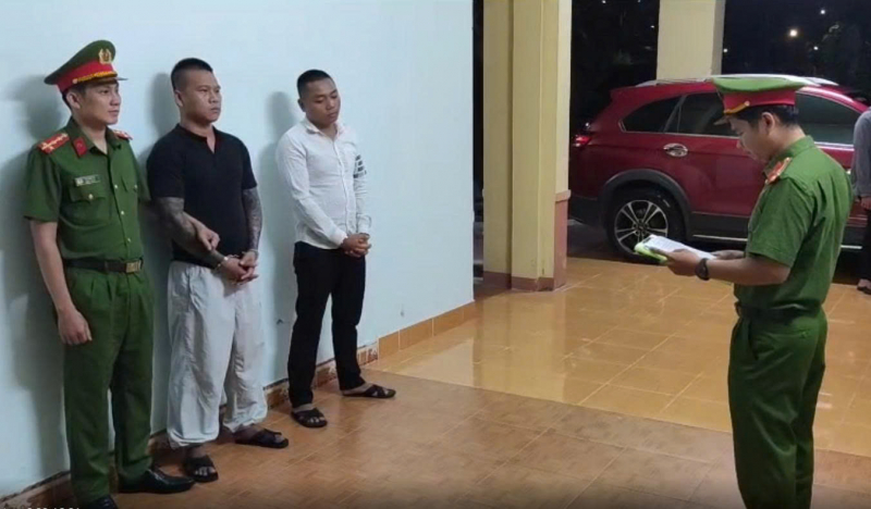 Đà Nẵng: Dùng súng dọa bắn “bể đầu” chủ quán bida, 2 đối tượng bị tạm giữ hình sự -0