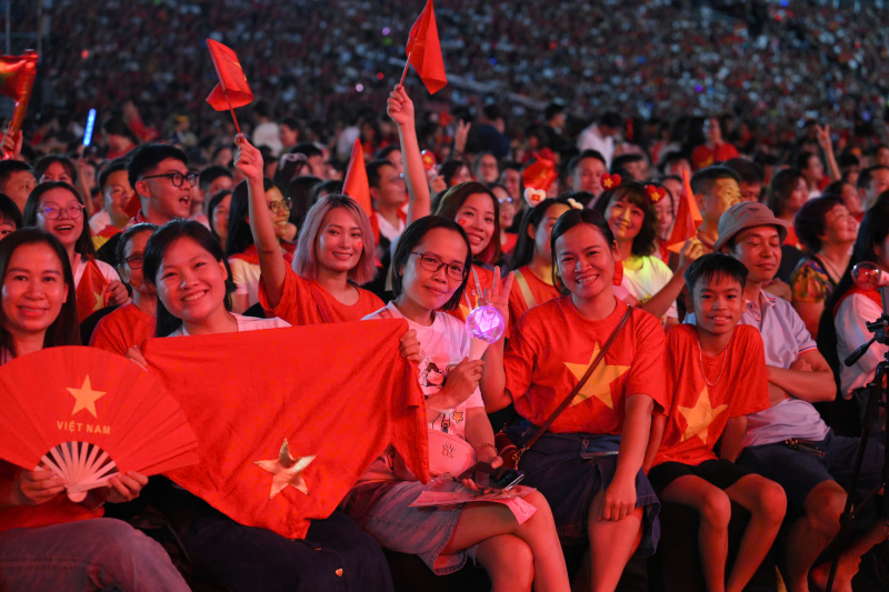 Chương trình nghệ thuật “Tự hào Việt Nam”: Hoành tráng, mãn nhãn và đầy cảm xúc -0