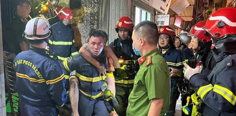 Đối mặt với hiểm nguy bằng trái tim nóng, cái đầu lạnh