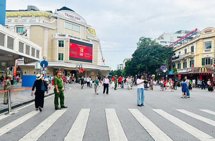 Công an phường Hoàn Kiếm sẵn sàng đảm bảo an ninh, an toàn cho lễ diễu binh, diễu hành -0