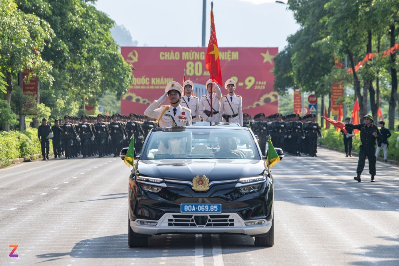 Những câu chuyện đặc biệt trên thao trường huấn luyện diễu binh  A80 -0