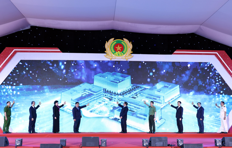 Thủ tướng Chính phủ Phạm Minh Chính dự Lễ khai trương Trung tâm Dữ liệu quốc gia -1