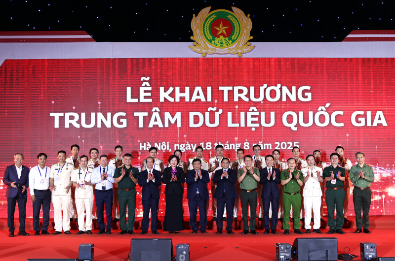 Thủ tướng Chính phủ Phạm Minh Chính dự Lễ khai trương Trung tâm Dữ liệu quốc gia -0
