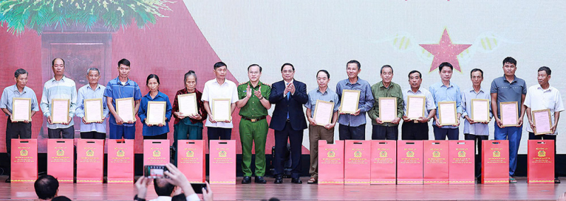 trang 11 số đặc biệt - Khi công nghệ chạm tới trái tim -0