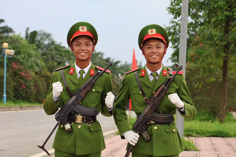 Những câu chuyện đặc biệt trên thao trường huấn luyện diễu binh  A80 -0