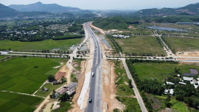 11,5 km cao tốc Hòa Liên – Túy Loan “về đích” trước giờ thông xe kỹ thuật vào ngày 19/8 -0