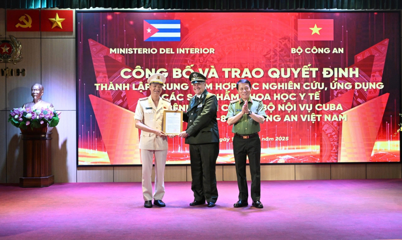 Khánh thành Trung tâm hợp tác nghiên cứu, ứng dụng các sản phẩm khoa học Y tế giữa bệnh viện CIMEQ và Bệnh viện 19-8. -0