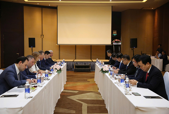 Vietsovpetro đón dòng dầu đầu tiên từ mỏ Kình Ngư Trắng - Kình Ngư Trắng Nam -1