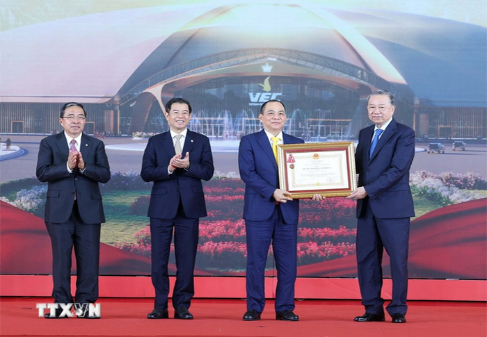 Thủ tướng: Không khí đặc biệt, khí thế đặc biệt, nỗ lực đặc biệt, sẽ tạo thành quả đặc biệt -0