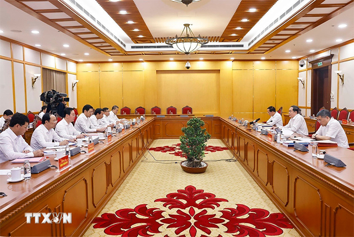 Bộ Chính trị cho ý kiến về công tác chuẩn bị đại hội các đảng bộ trực thuộc Trung ương nhiệm kỳ 2025 - 2030 -0