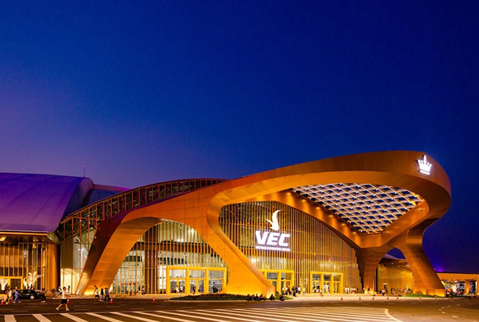 Tập đoàn Vingroup nhận Huân chương Lao động hạng Nhất -0