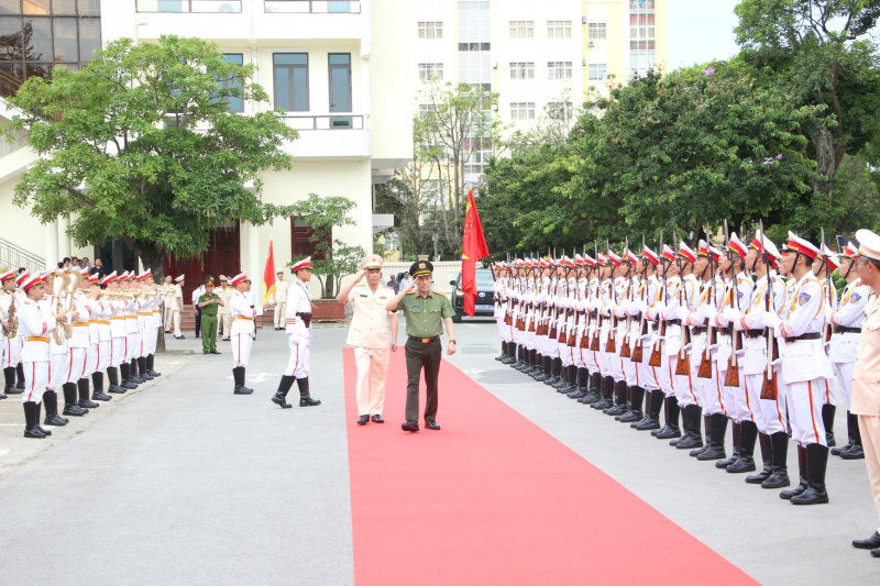 Phát huy vai trò nòng cốt trên mặt trận bảo vệ an ninh quốc gia, bảo đảm trật tự an toàn xã hội -0