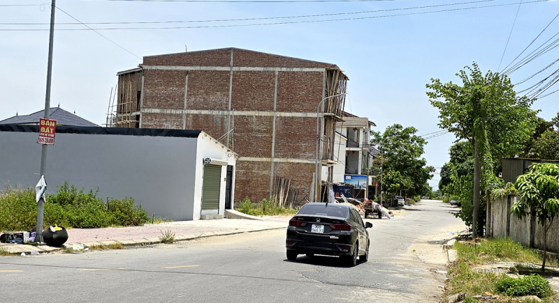 Nghịch lý chi tiền tỷ mua đất đô thị, 15 năm vẫn không được giao đất -0