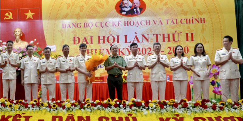 Lấy chi bộ tốt làm hạt nhân để xây dựng Đảng bộ Cục Kế hoạch và Tài chính vững mạnh -0