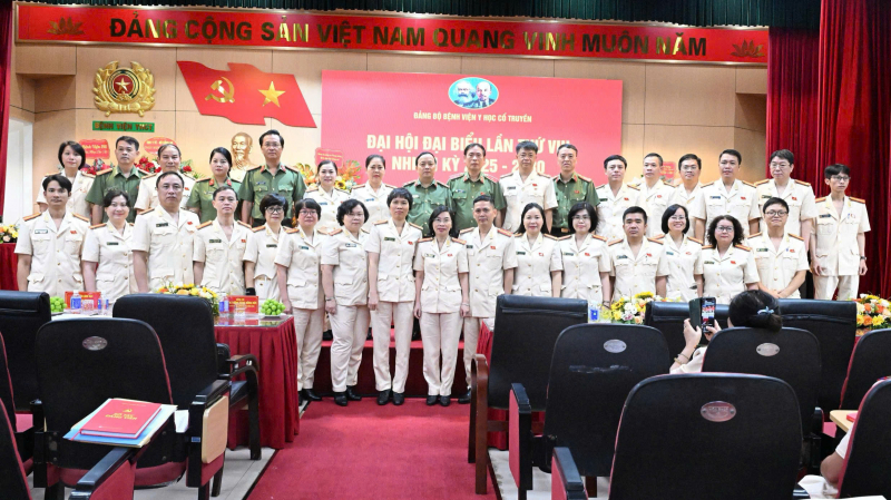 Đảng bộ Bệnh viện Y học cổ truyền phát triển vững mạnh toàn diện -0