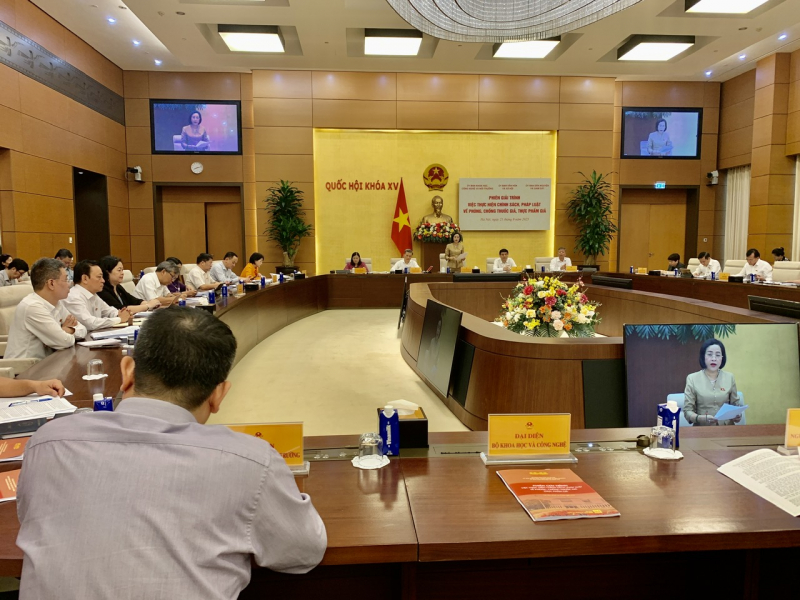 Chống thuốc giả, thực phẩm giả luôn là cấp bách -0