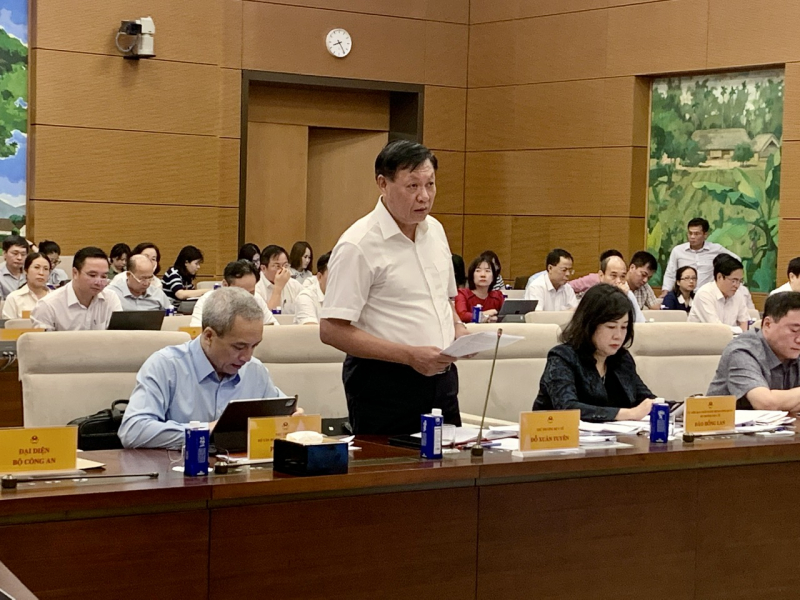 Chống thuốc giả, thực phẩm giả luôn là cấp bách -0