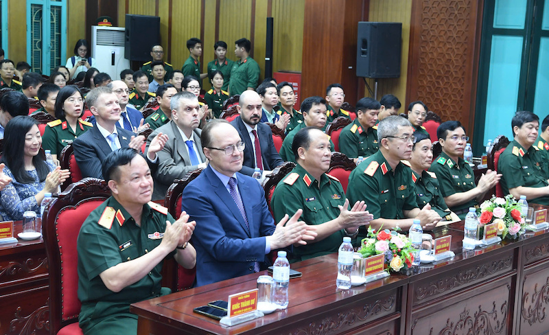 Ra mắt Báo Quân đội nhân dân Điện tử tiếng Nga -0