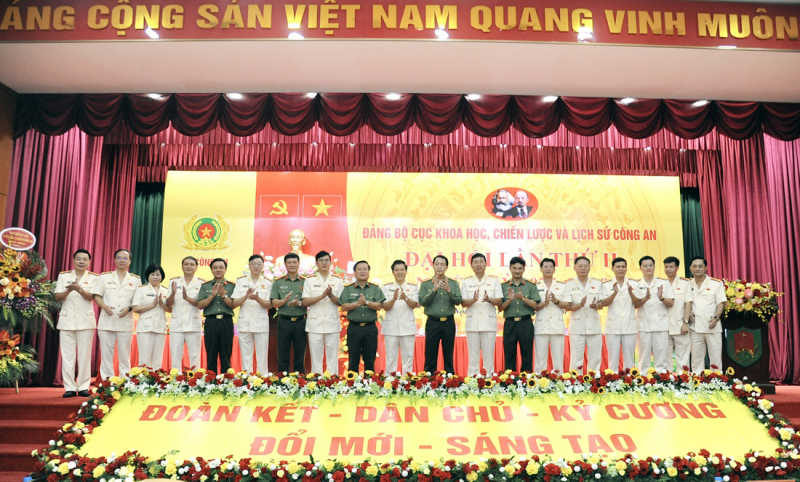 Phát huy hiệu quả hơn nữa vai trò chủ trì trên mặt trận khoa học, công nghệ, chiến lược, lý luận của lực lượng CAND -0