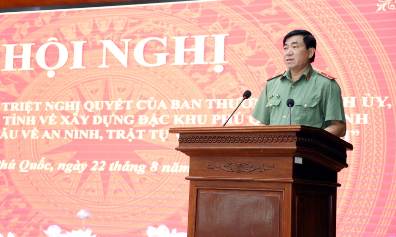 Huy động sức mạnh tổng hợp xây dựng đặc khu Phú Quốc thành “Đơn vị kiểu mẫu về ANTT và văn minh đô thị” -0