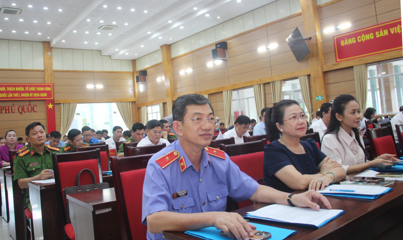 Huy động sức mạnh tổng hợp xây dựng đặc khu Phú Quốc thành “Đơn vị kiểu mẫu về ANTT và văn minh đô thị” -1