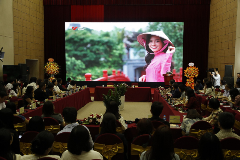 Melancarkan saluran televisyen asing kebangsaan yang pertama - Vietnam Today -2