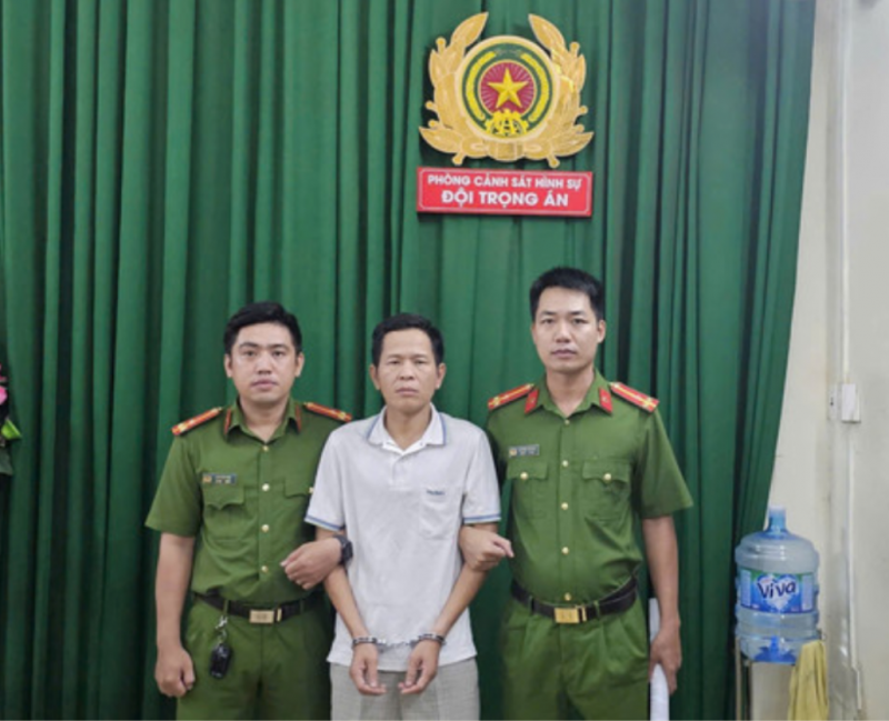 Bắt khẩn cấp một giám đốc ngân hàng liên quan đường dây “tín dụng đen” của 