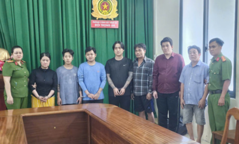 Bắt khẩn cấp một giám đốc ngân hàng liên quan đường dây “tín dụng đen” của 