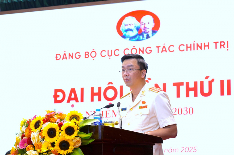 Phát huy vai trò công tác chính trị, tư tưởng trong các mặt công tác Công an -0