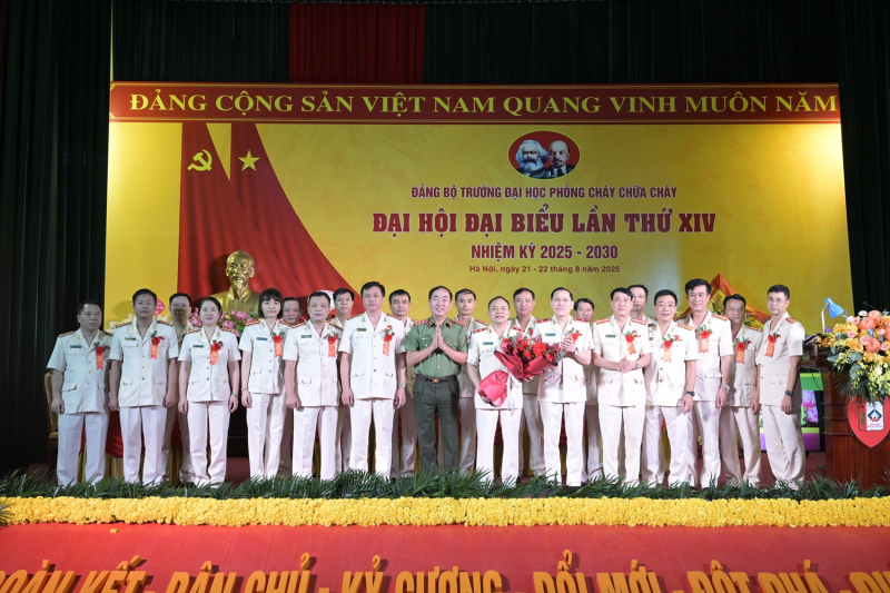 Tiếp tục đổi mới nội dung, chương trình, phương pháp đào tạo, nghiên cứu -0