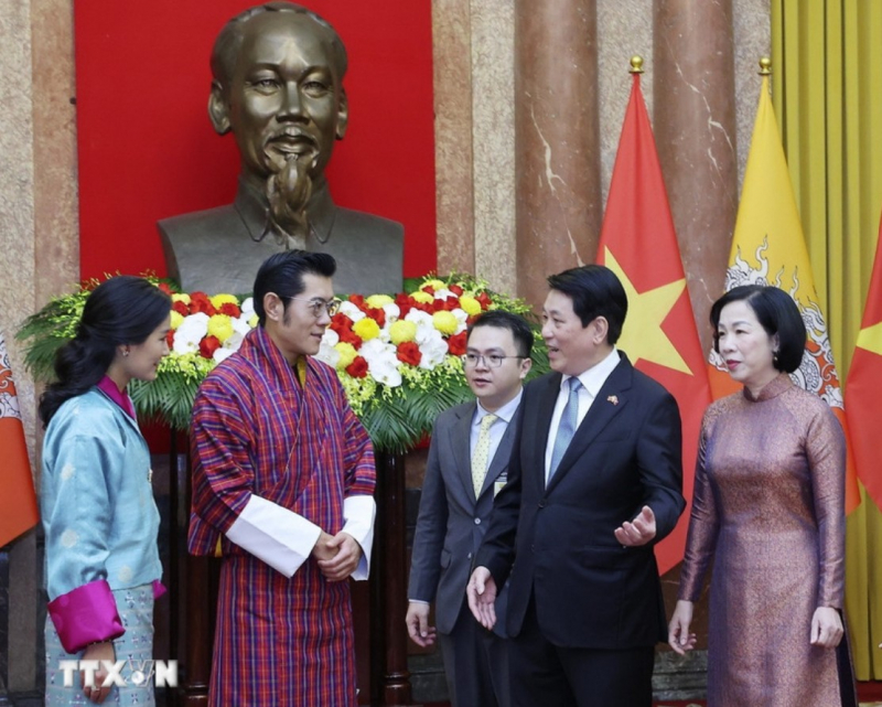 Quốc vương Bhutan và Hoàng hậu kết thúc chuyến thăm cấp Nhà nước tới Việt Nam -0